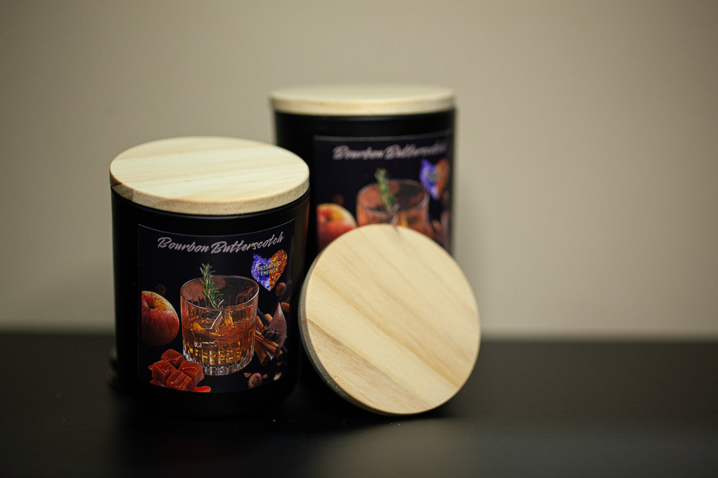 BOURBON BUTTERSCOTCH SCENTED CANDLE