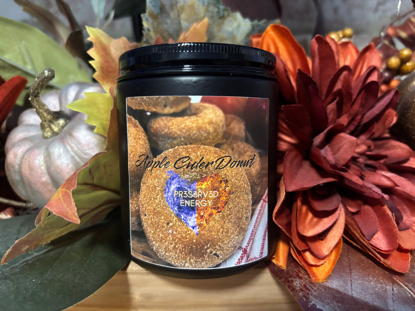 APPLE CIDER DONUT SCENTED CANDLE 8oz